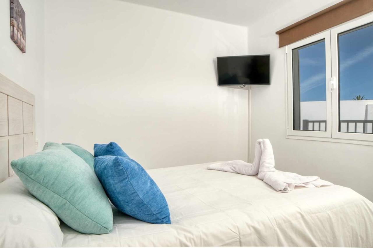 Luminosa Vivienda Vacacional Con Vista A La Piscina Costa Teguise Extérieur photo