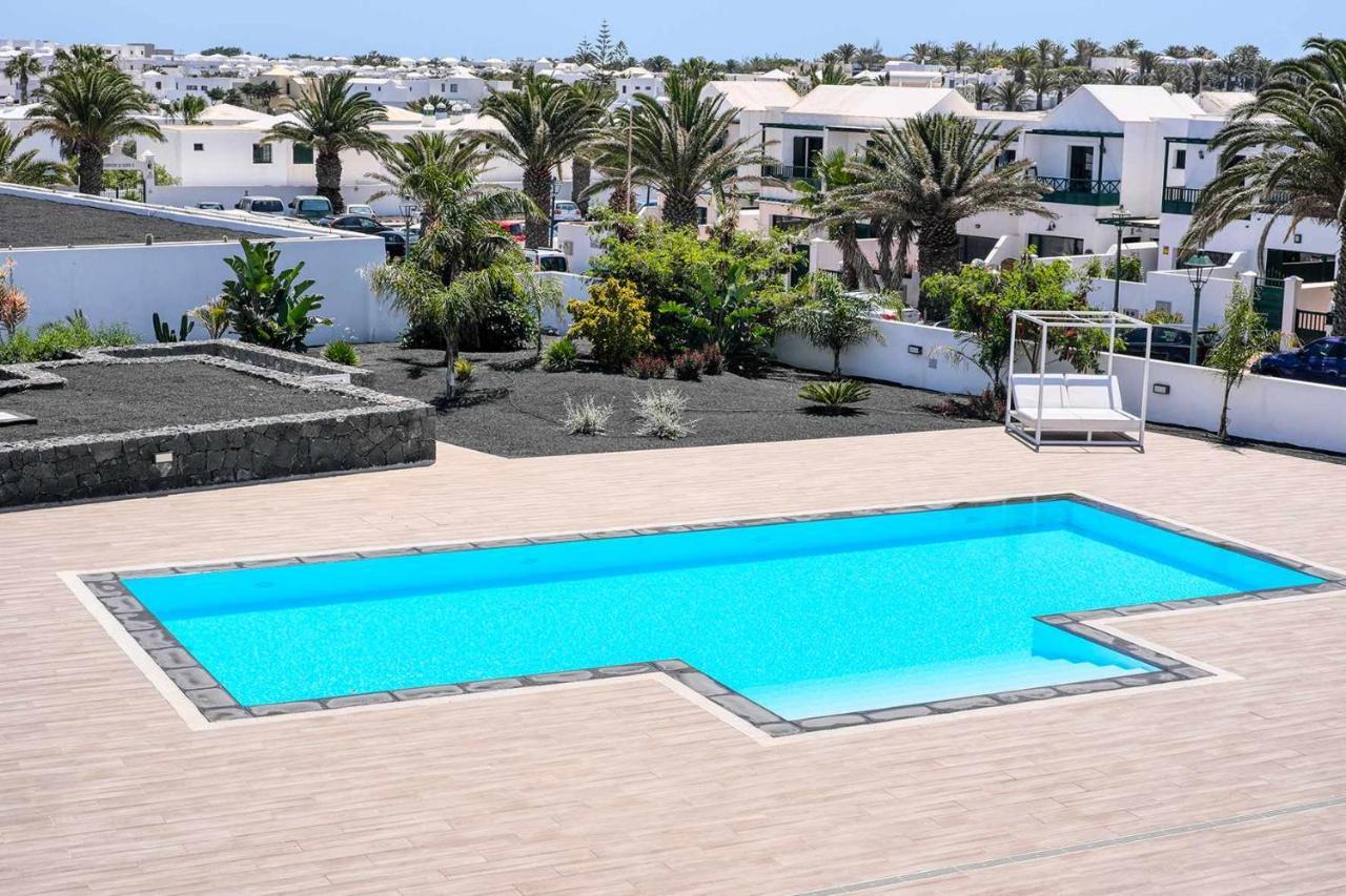Luminosa Vivienda Vacacional Con Vista A La Piscina Costa Teguise Extérieur photo